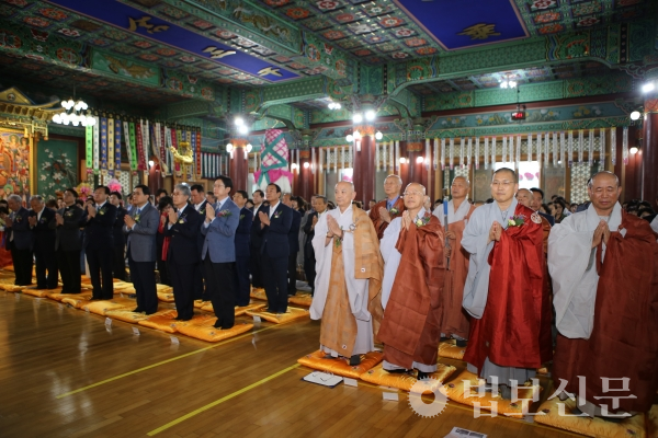 창원불교연합회에서 주최한 6.13 지방선거 당선자 초청법회.