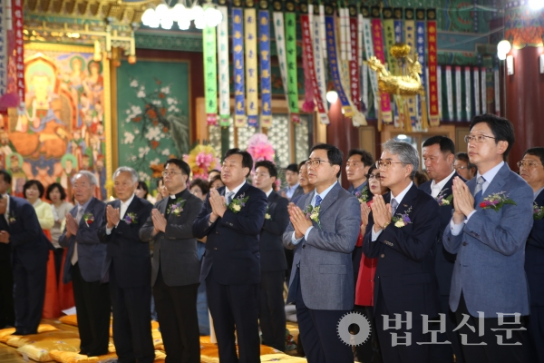 창원불교연합회에서 주최한 6.13 지방선거 당선자 초청법회.
