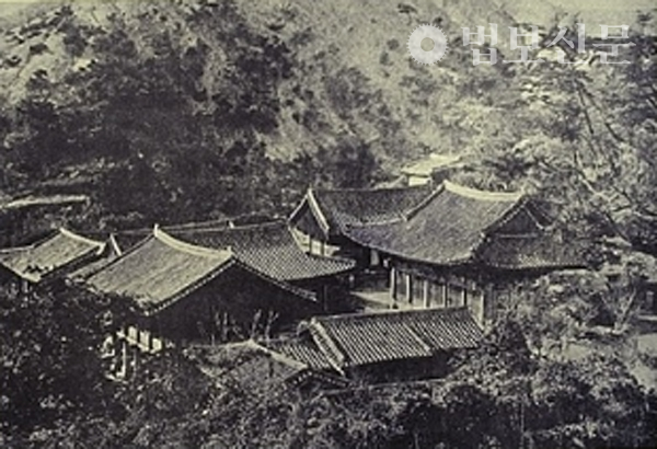 1902년 세키노 타다시 도쿄제국대학 건축과 교수가 찍은 중흥사 전경.