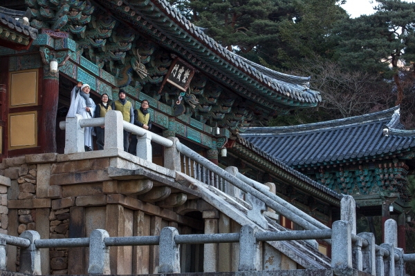 한국불교문화사업단이 전국 50여개 사찰과 함께 기해년을 보내고 경자년을 맞이하는 ‘겨울 특별 템플스테이’를 선보인다. 한국불교문화사업단 제공