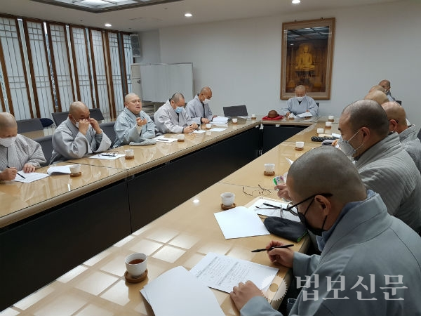 조계종 종립학교관리위원회는 3월10일 회의를 열어 학교법인 동국대와 승가학원 임원을 복수추천했다.