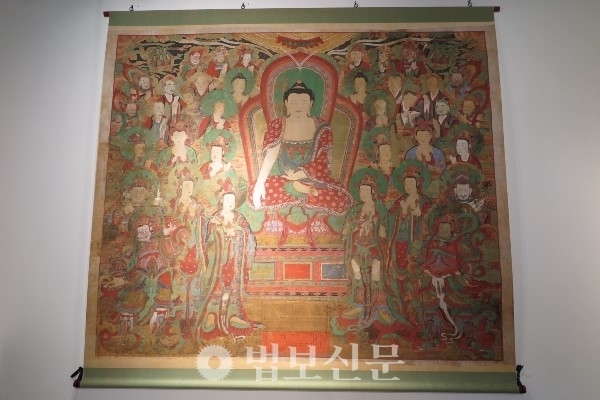 신흥사 영산회상도 현재 모습. 335.2 × 406.4cm