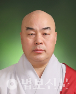 천태종 제17대 종의회의장 무원 스님.