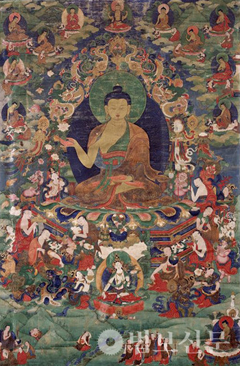 부처님을 포함한 어떤 깨달은 자라도 쾌·불쾌 등 모든 감각을 있는 그대로 감수한다. 하지만 그들은 쾌에 대해 좋은 마음을 내지 않고 불쾌한 감각에 싫은 마음을 내지 않는다. 그림은 뉴욕 루빈 미술관이 소장한 ‘석가모니불(Shakyamuni Buddha)’. 70.5×46.7cm, 18세기, 티베트. 