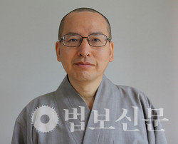 신임 불교문화연구원장 정덕 스님.