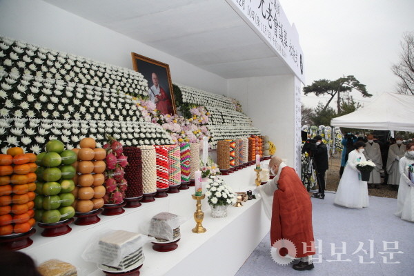 조계종은 12월10일 화성 용주사에서 원경당 성진 대종사의 영결식을 봉행했다. 총무원 홍보국 제공