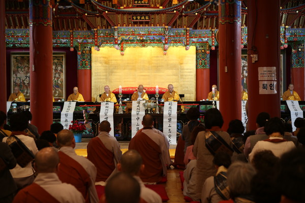 지난 2019년 통도사 보살계 산림. 법보신문 자료사진.