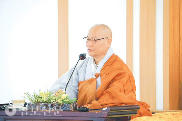 법만 스님은 불교환경연대가 제정한 ‘환경오계’를 통해 이 시대 불자의 삶이 어떠해야 하는지 고민할 것을 당부했다.