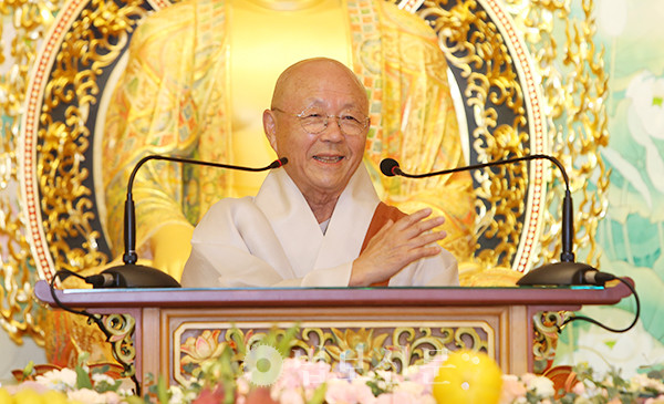 자광 스님은 “인류 평화를 위한 부처님의 가르침을 전할 수 있도록 모두가 노력할 것”을 당부했다.'