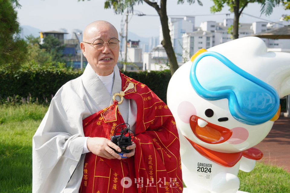 상진 스님은 "강원세계산림엑스포와 동계청소년올림픽을 적극 알리겠다"고 말했다. 