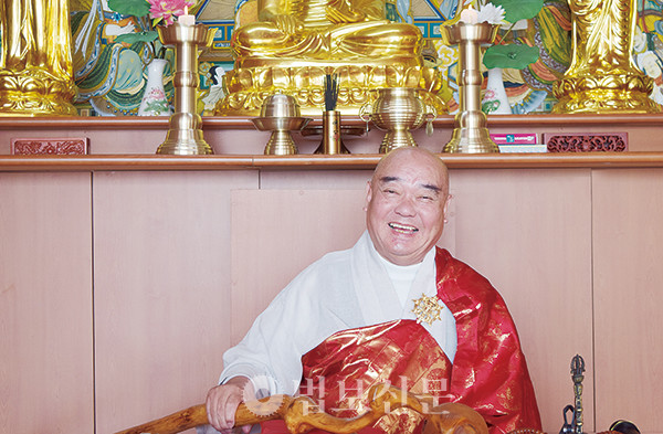 도안 스님은 일상에서 부처님 가르침을 공부하고 터득하고 실천하겠다는 원을 세우고 매일 이를 점검하는 수행을 하다보면 그것이 곧 행복임을 알게 될 것이라고 했다. 