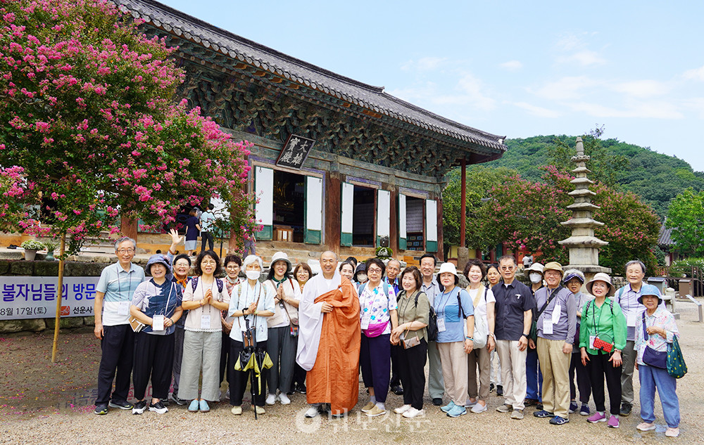 순례단은 선운사 순례를 마치고 9월 21일 오대산 상원사 순례에서 다시 만날것을 기약했다.