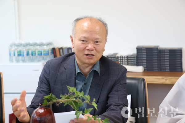 최석환 월간 차의세계 대표.