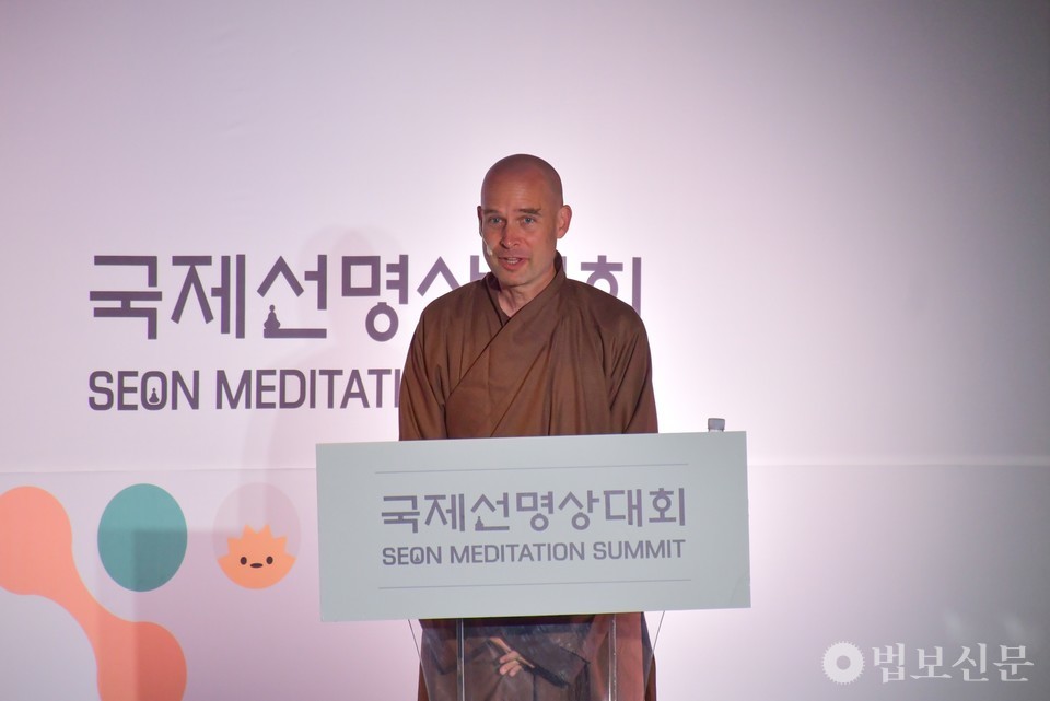 ‘마인드풀니스 인 벨’ 편집장 팝루(Phap Luu) 스님.