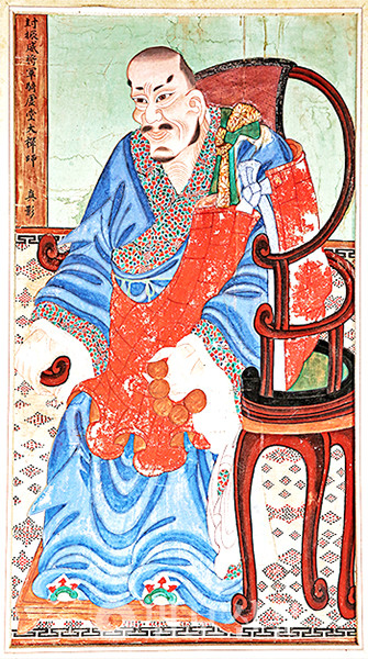 영규 스님은 밀양 출신 인물로 서산대사 휴정 스님의 제자였다. 임진왜란이 발발하고 선조가 몽진하자 의승 수백명을 규합한 뒤 조헌과 연합해 청주에서 왜적과 싸워 대승을 거두었다. 사진은 공주 갑사 소장 영규대사 진영.