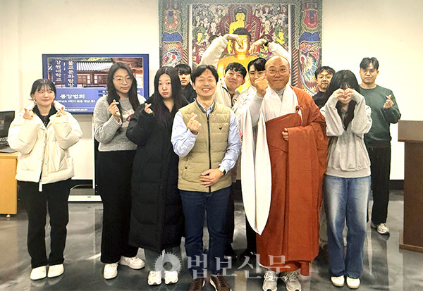 강원대 불교문화 탐방 동아리 청연은 학교 구성원과 유대를 강화하고 따뜻한 공동체를 만들기 위해  더욱 노력할 계획이다.