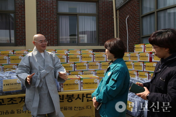 강영숙 산청군 미래전략담당관 과장이 감사의 뜻을 전했다.