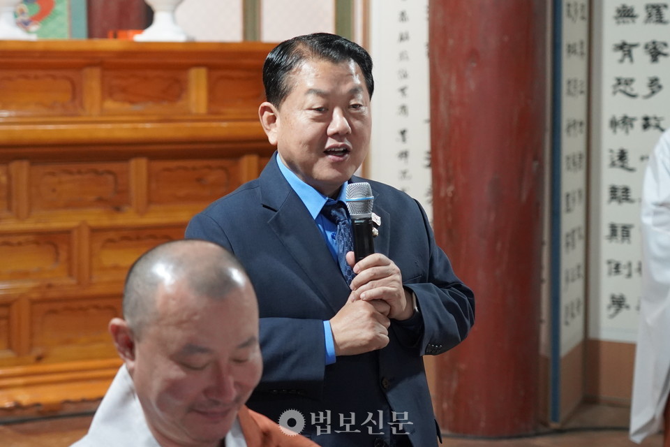 김병주 더불어민주당 의원은 불교계의 그간 역할과 처우에 대해 언급하며, 불교계가 처한 현실에 정치권이 진지하고 실질적인 대응을 해야 한다는 점을 강조했다.