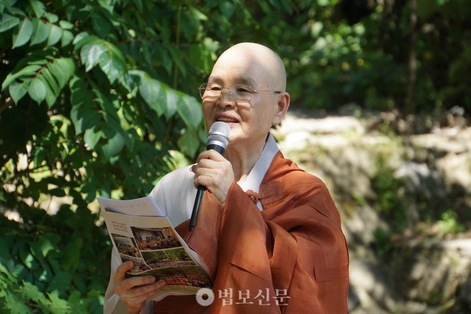전국비구니회장 광용 스님.