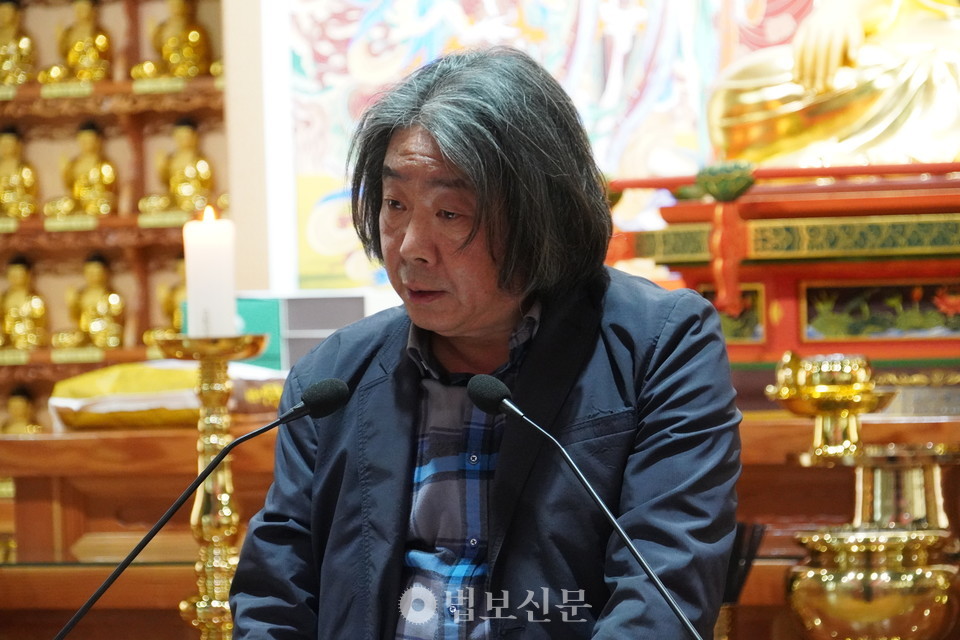 ����ȭ û�ȭ������� �̻����� ����������� ������ �ӹ��� ������ ���� ���µ��� ������ ���������� �ҹ��� ���ϴ� ����� �����ϱ� �ٶ��١��� �����б��� �ܼ��� ������ �ƴ�, ��ó�� ����ħ�� ��õ�ϴ� ���� �Ǳ� �ٶ��١��� ���ߴ�.