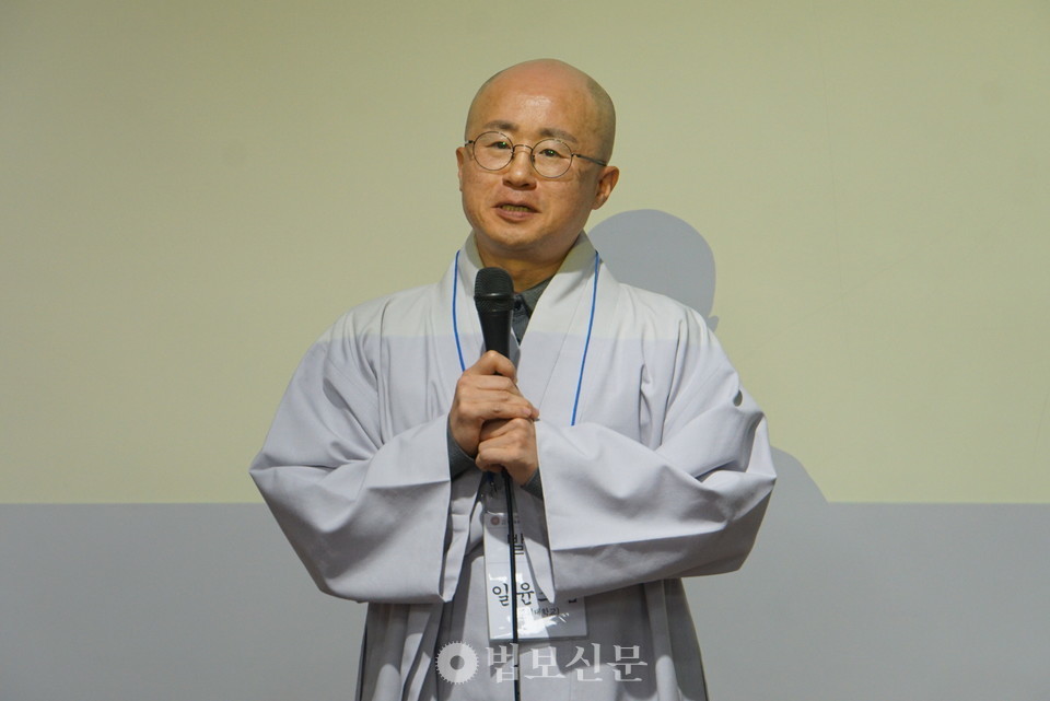 ����� ö�а� �ڻ����� ���� ����.