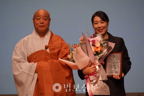 ȣ������ ������ ������ ���ڰ� ȣ����� ���� ���԰� ��� ������ �Կ��ߴ�.