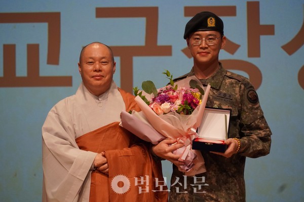 �������� ������� ������ ���ؿ� ���ڰ� ���������� ���� ���԰� ��� ������ �Կ��ߴ�.