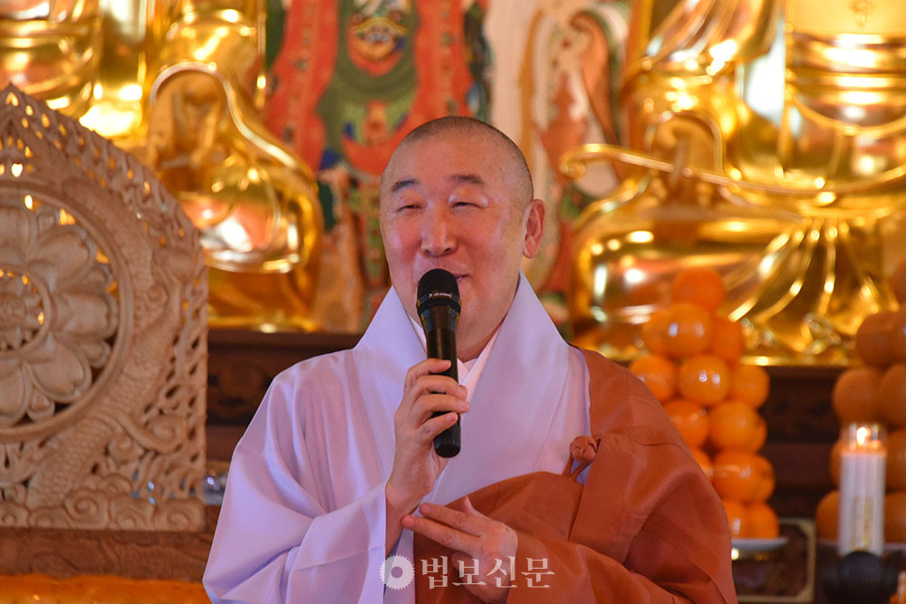 회주 덕문 스님.