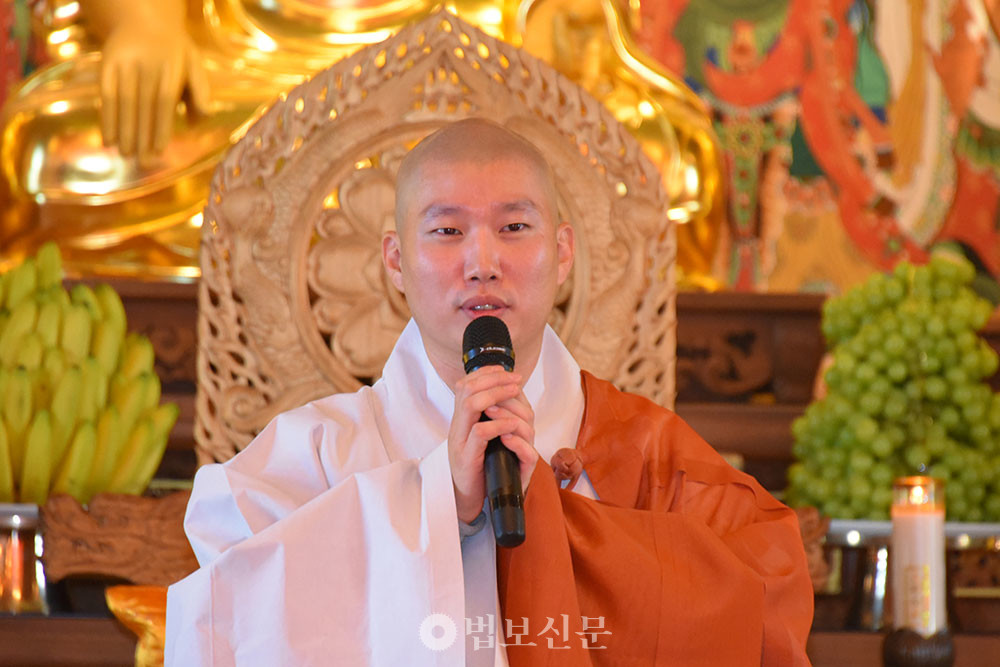 화엄사빛고을포교원 주지 연성 스님.&nbsp;