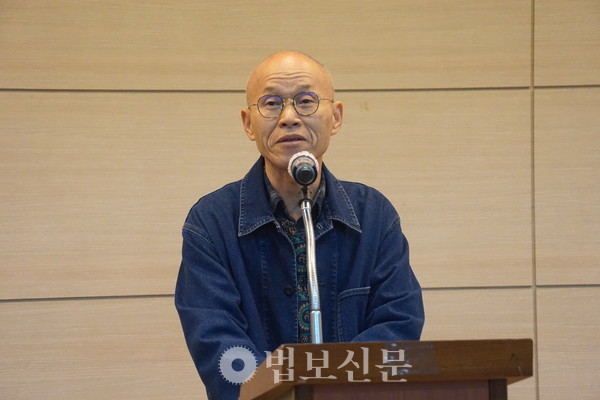 윤창화 불교출판문화협회장은 인사말에서 “대상 수상작인 ‘역사 속 한국비구니’는 최초로 비구니 승가의 위상과 역할을 체계적으로 정리했다”며 “불교 서적 출판사들의 노력은 부처님의 가르침을 시대의 언어로 재해석해 우리 삶 속에서 살아 숨 쉬게 할 것”이라고 강조했다.