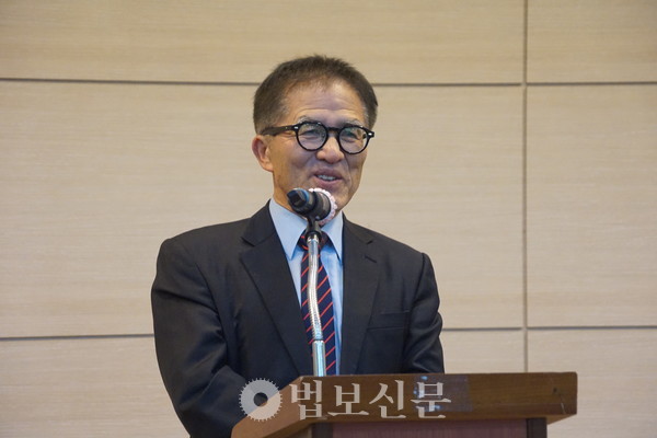 이병두 종교평화연구원장은 “올해 선정된 10권의 책 모두 내용 면에서 훌륭했다”며 “특히 ‘역사 속 한국비구니’의 내용이 탄탄하고 학술적으로도 유례가 없어 의미가 크다”고 밝혔다.