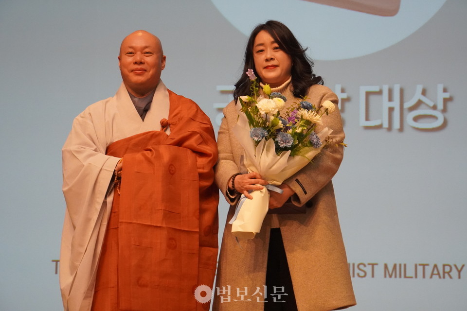 ���� ����� ������ ����ȭ ���� ȫ���� ��������.