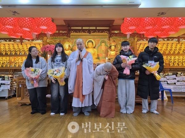 ���� ���Կ��� ���б� ���� ���ϱ��� ���� û�ҳ��.