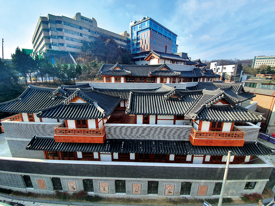 1998�� ������ ������־Ƶ� ���ֽü�&nbsp;���°����ູ�������� ����. [��ȸ�������� �°���]