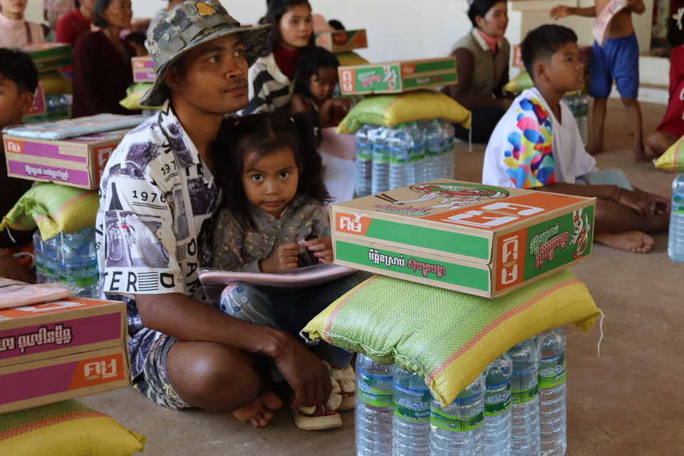 ���ͽ����尡 į������±� ���� ���� �ǳ��ο��� �Ұ� ��, ��� ���� �����ߴ�. [���ͽ����� ����]