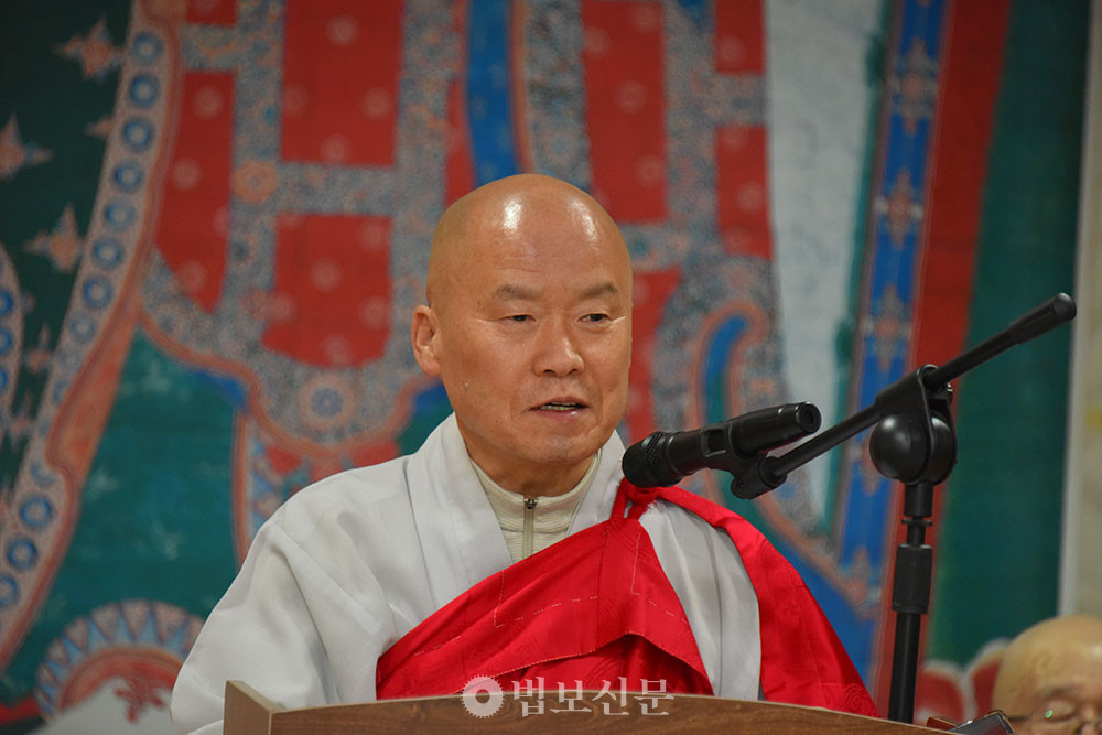 주지 승범 스님.