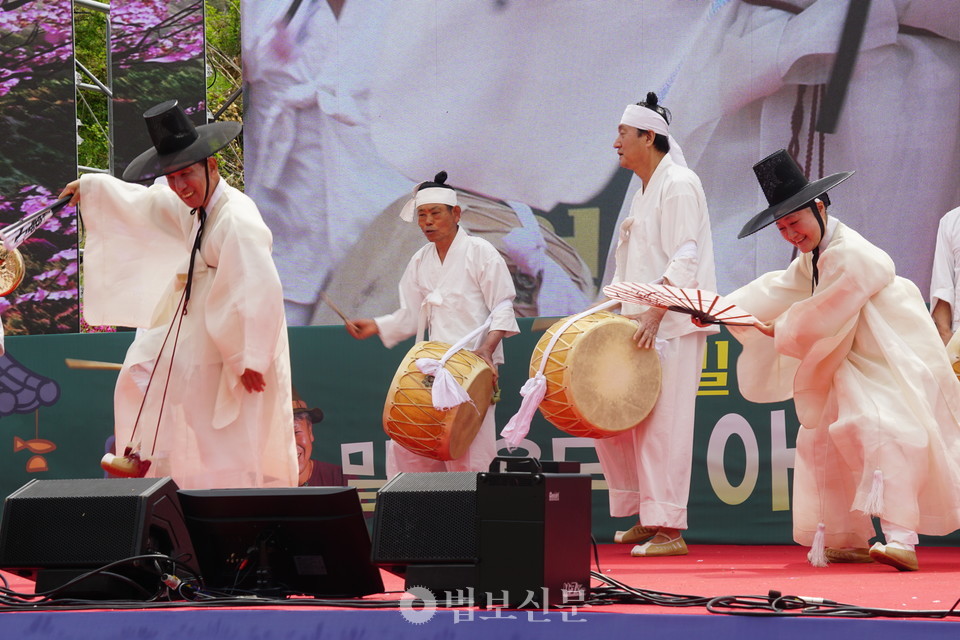 ������������ ���о� ���߳��̡� ���� ���.