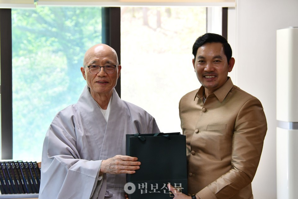 ���� ������&nbsp;���� �� ������ ����į����ƴ�翡�� ������ �����ϰ� �ִ�.&nbsp;