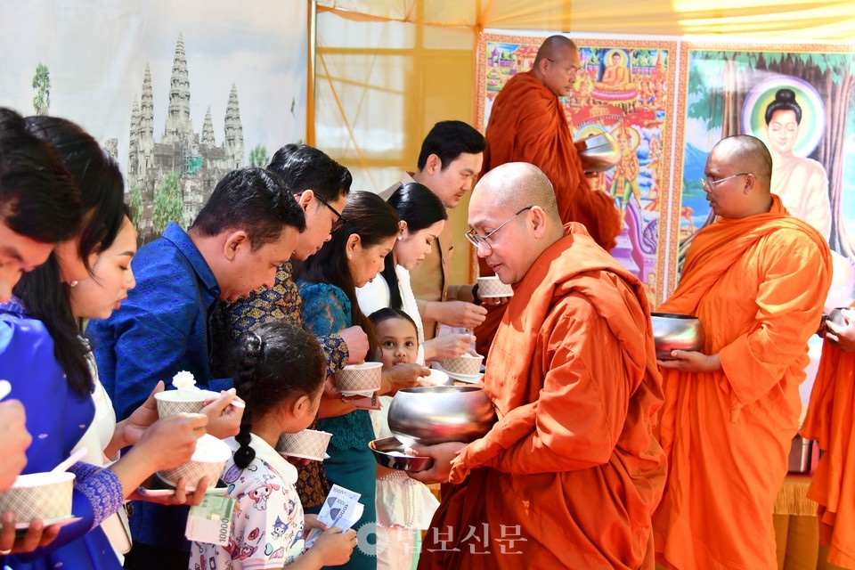 �������� ������ �ռ� Ź�� �ǽ��� ����ƴ�.&nbsp;