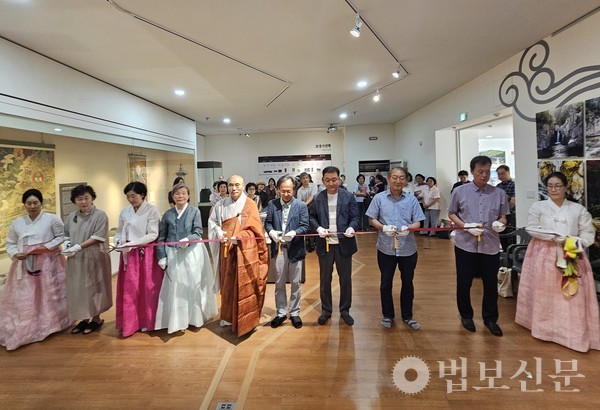 8월 3일 전시회 개막식. 사진제공=보경사 성보박물관.