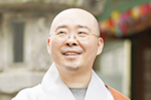 종로 벚꽃 여행 완벽 가이드, 인파 피해 여유롭게 즐기는 필수 체크리스트